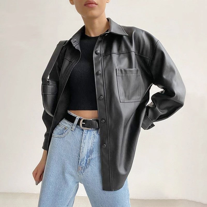 Giacca da moto casual elegante da donna per l'autunno. Perfetta per uno stile versatile e di tendenza.