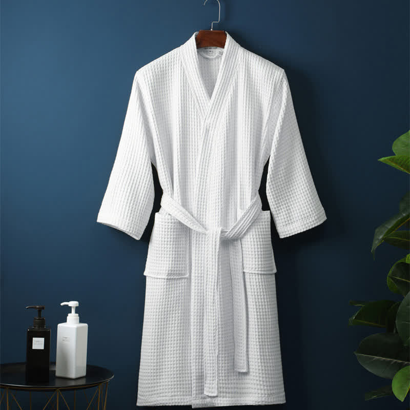 Vestaglia accappatoio donna in cotone morbido, taglio kimono per un look elegante e rilassato a casa.