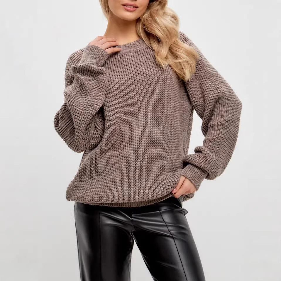 Maglione donna versatile in tinta unita, ideale per un look casual e comodo ogni giorno.