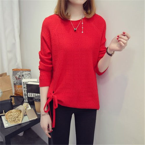 Elegante maglione oversize donna girocollo, perfetto per un look casual chic e moderno.