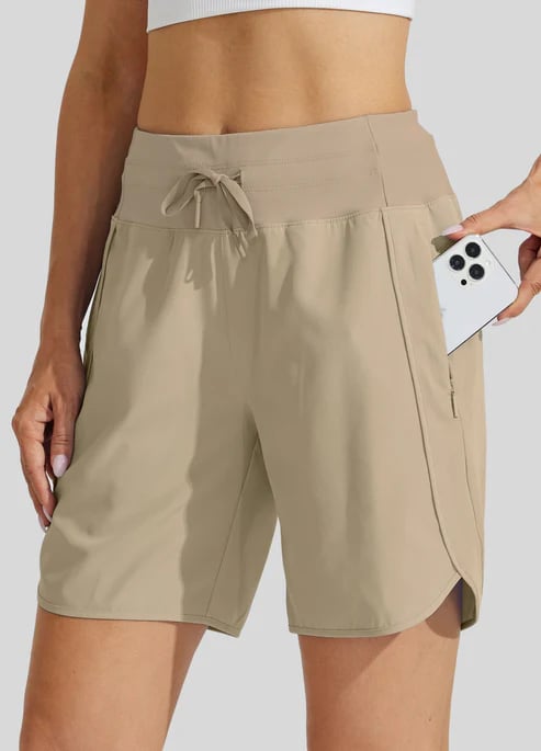 Shorts donna vita alta versatili, adatti sia per fitness intensivo che per un look casual estivo alla moda.