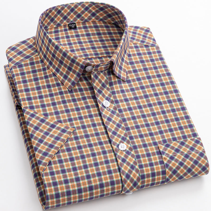 Schiena camicia uomo maniche corte scozzese. Design casual e versatile per la moda uomo estiva.