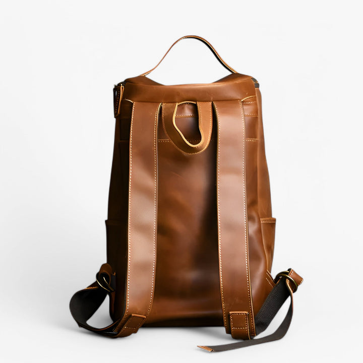 Elegante zaino unisex marrone minimal per adulti, resistente e versatile per viaggio, lavoro o tempo libero.