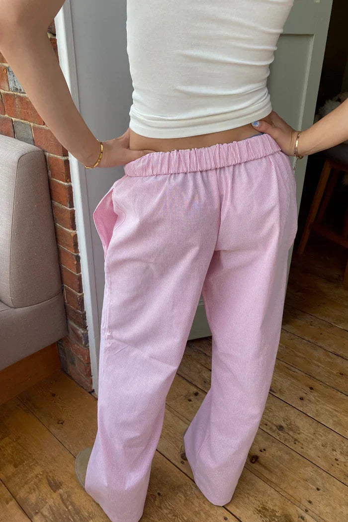 Pantaloni donna a righe in cotone, ideali per la spiaggia e outfit casual eleganti.