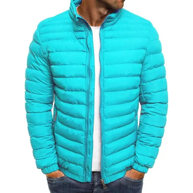 Giacca da uomo versatile, ideale per mezza stagione. Stile casual-elegante con pratico colletto rialzato.
