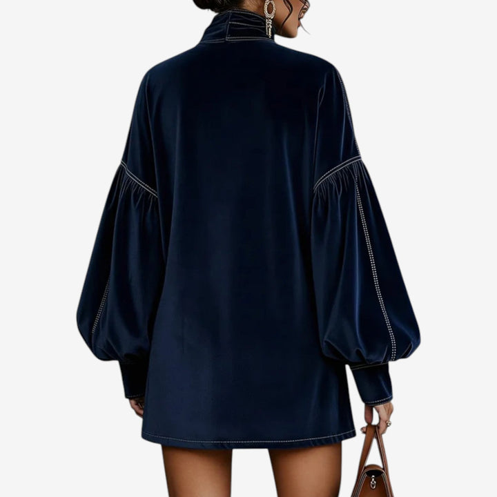 Maglione abito donna, elegante e caldo, con fiocco e maniche a sbuffo. Perfetto per autunno inverno.
