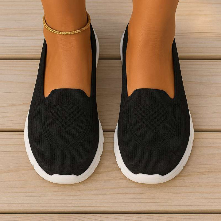 Scarpe da passeggio donna, leggerezza e comfort superiori, con supporto ortopedico.