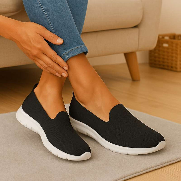 Scarpe donna ergonomiche, ultraleggere per supporto ottimale e comfort quotidiano.