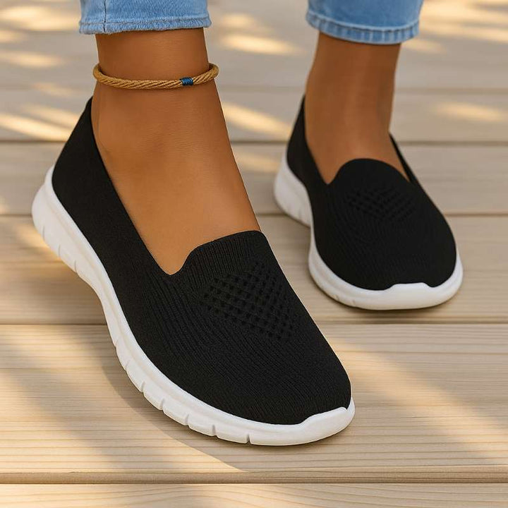 Scarpe donna ultraleggere ortopediche, comfort ottimale per passeggio e uso casual.