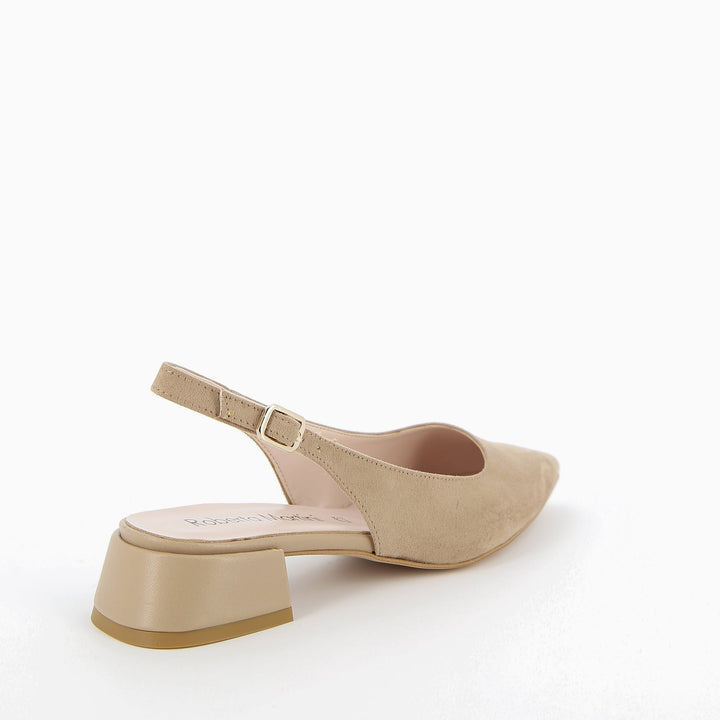 Slingback ballerine eleganti, cinturino sottile e tacco basso per comfort.