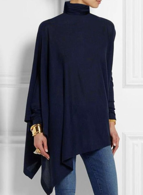 Maglia donna elegante con collo alto asimmetrico e bottoni, perfetta per look casual o occasioni chic.
