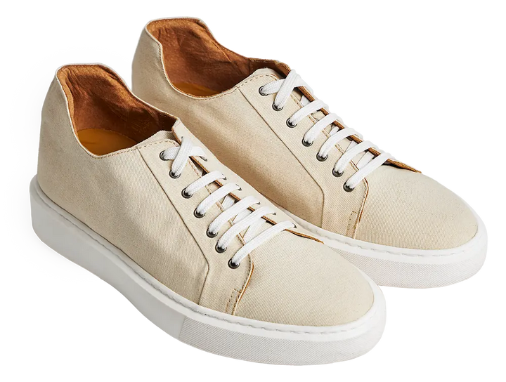 Sneakers uomo beige Amalfi, scarpe rialzate casual eleganti per un look moderno e comfort alla moda.