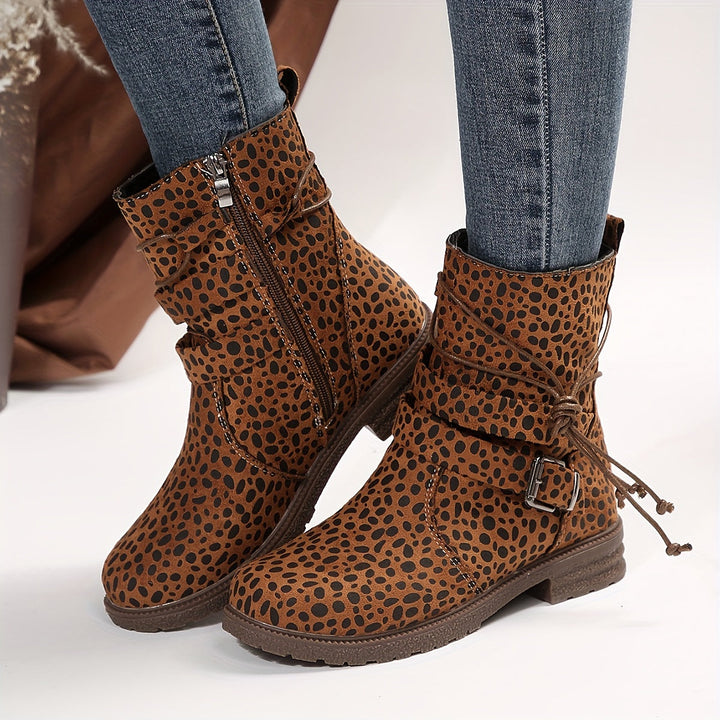 Stivaletti donna in pelle nera, comodi ed eleganti. Calzature moda donna versatili per autunno.