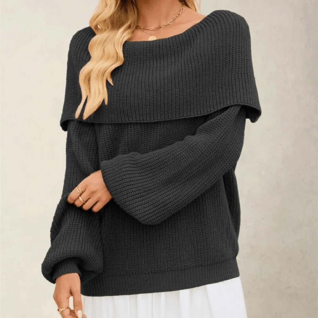 Outfit elegante e versatile con maglione donna spalle scoperte, morbido e chic per l'autunno.
