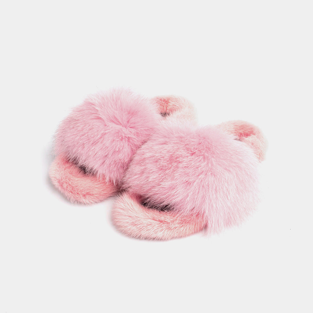 Pantofole donna rosa lussuose in pelliccia di volpe e visone, ideali per comfort e calore in casa.