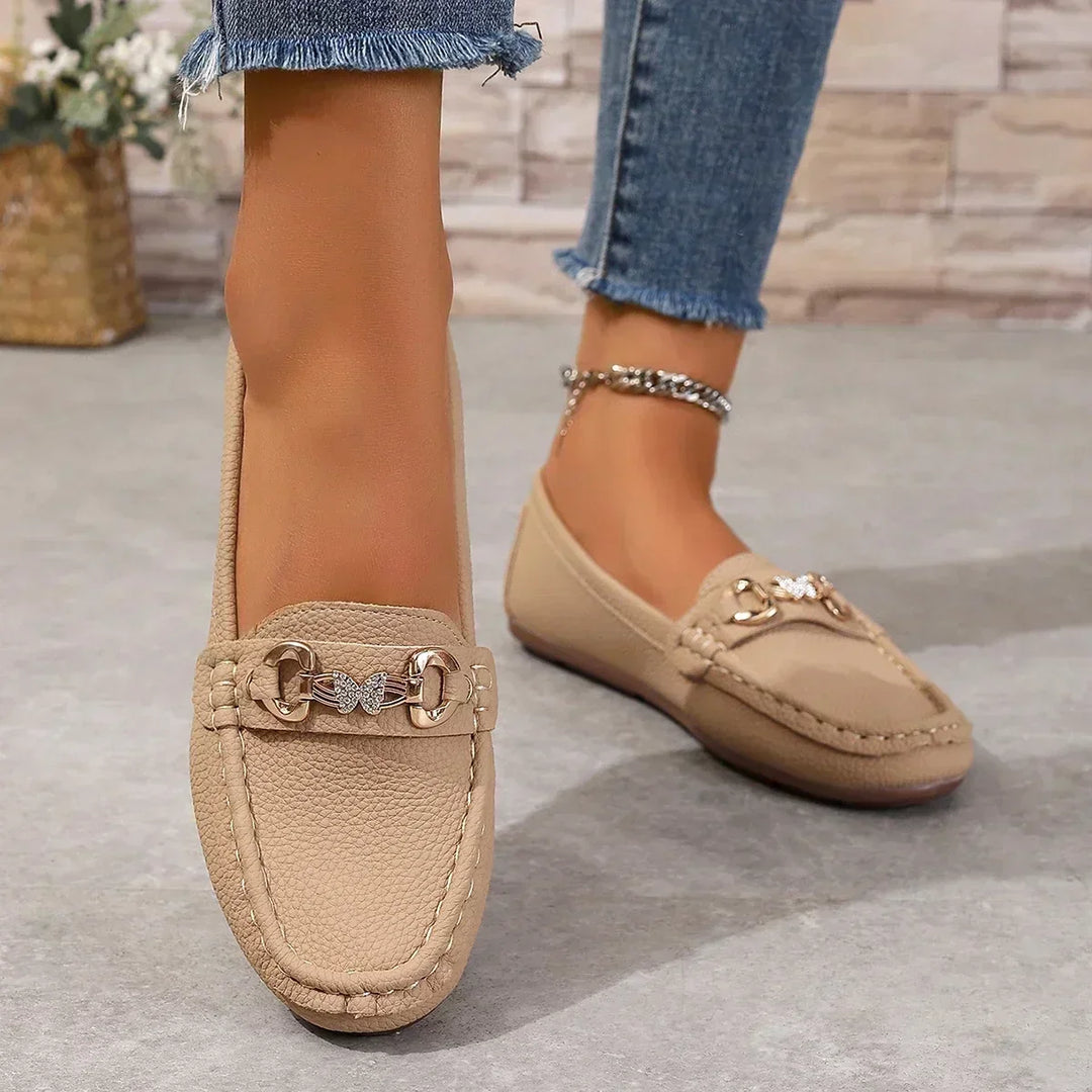 Scarpe donna estive slip-on, mocassini con farfalla e design confortevole per ogni giorno.