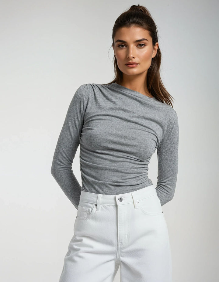 Camicetta donna elegante a maniche lunghe, versatile per outfit casual e formali, comfort quotidiano. [[lstfy-media:1]]