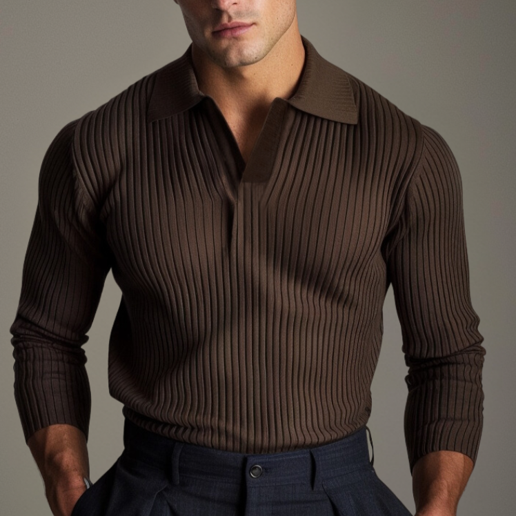 Maglia da uomo a maniche lunghe con scollo aperto. Un top casual elegante e confortevole per l'estate.