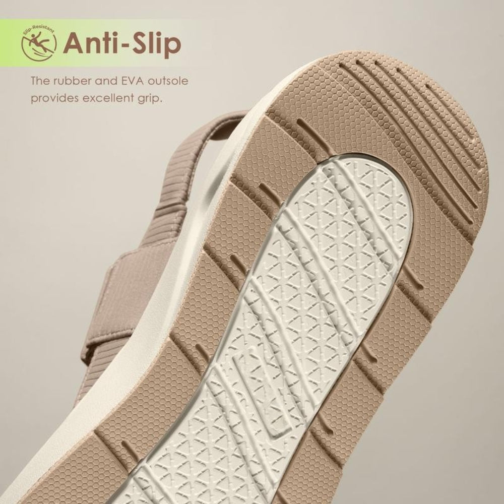 Sandali platform donna color sand, scarpe estive comode per l'uso quotidiano. Combinano stile elegante e casual.
