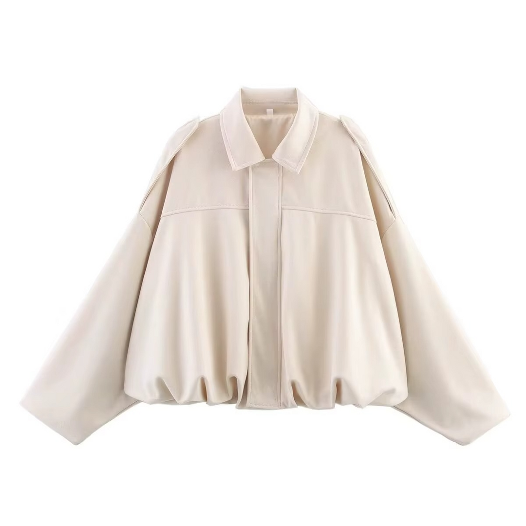 Bomber donna elegante e oversize, maniche a palloncino; un capospalla versatile per la moda urbana.
