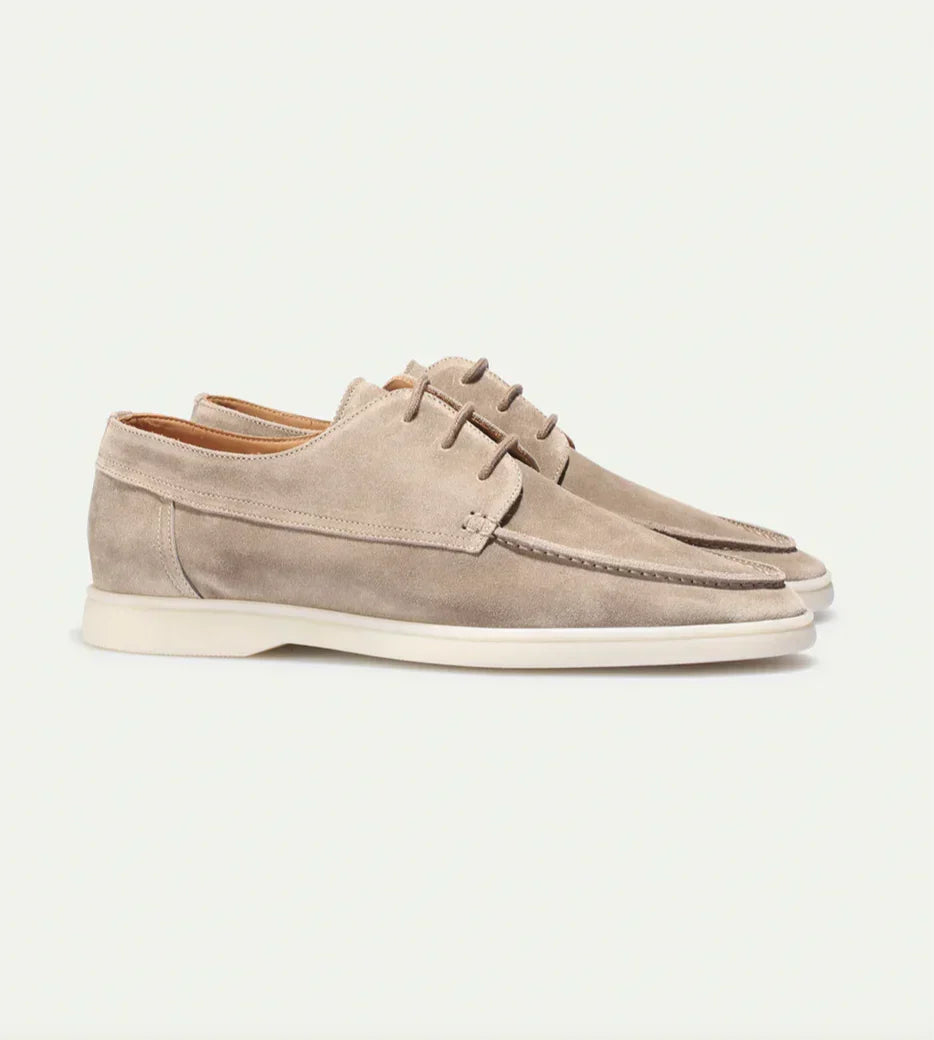 Mocassini casual da uomo beige, perfetti per uno stile versatile e rilassato.