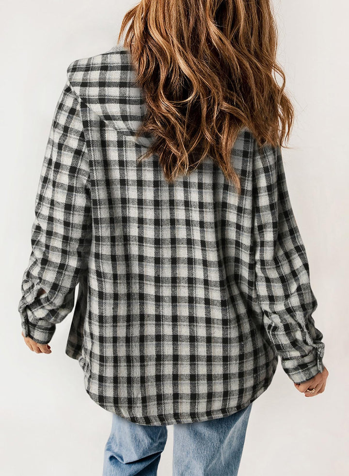 Stile casual-chic: giacca donna a quadri con cappuccio, versatile per ogni occasione.