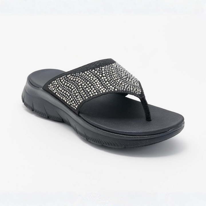 Sandali donna infradito crystal, uniscono eleganza e comfort per un look estivo alla moda.