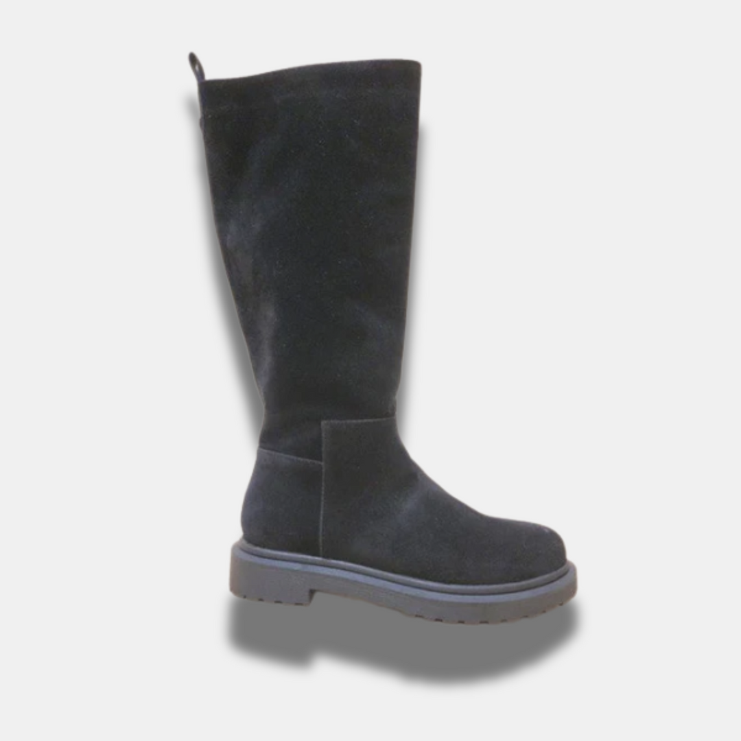 Stivali alti donna, un classico di eleganza duratura per ogni outfit con comfort e qualità superiori.
