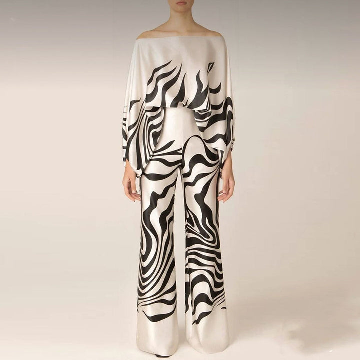 Set coordinato donna stampato due pezzi, elegante e moderno. Abbigliamento moda donna versatile.
