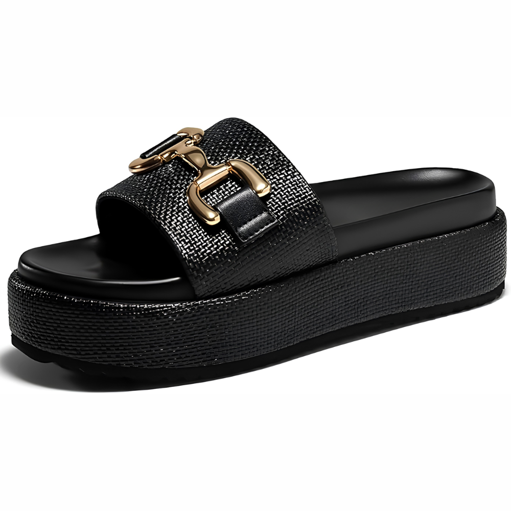 Sandali platform da donna, un'opzione comoda e chic per la moda estiva e le occasioni speciali.