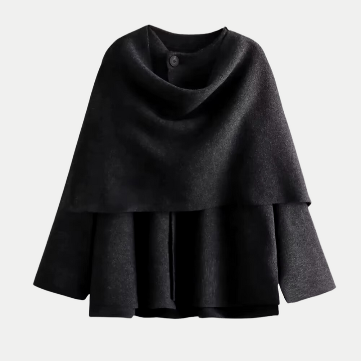 Elegante cappotto donna con vestibilità ampia, ideale outerwear femminile per stile e comfort moderno.
