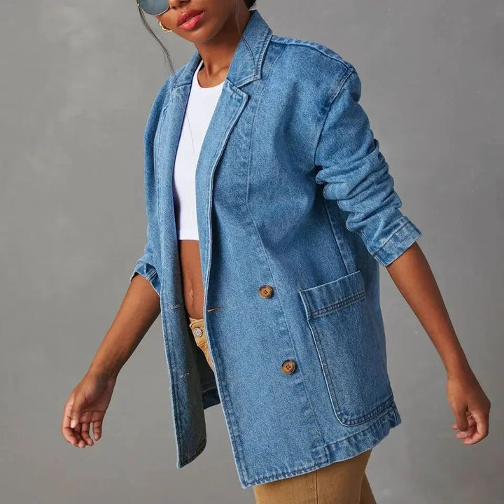 Elegante blazer donna blu oversize, giacca versatile per uno stile moderno. Perfetto per l'abbigliamento femminile.