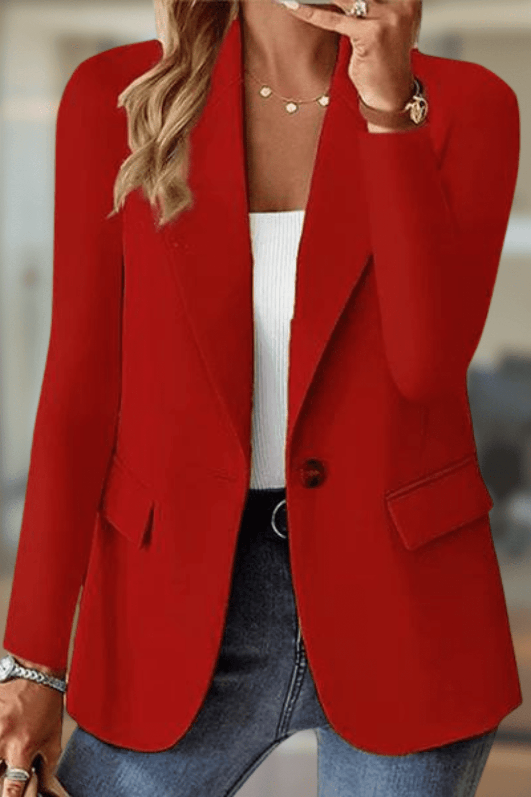 Giacca blazer donna versatile, stile classico o casual. Perfetta per la moda femminile.
