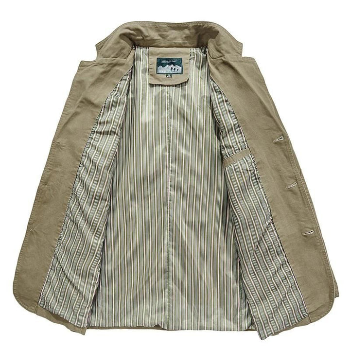 Giacca blazer uomo slim fit, ideale per eleganza disinvolta e comfort leggero nella moda maschile.