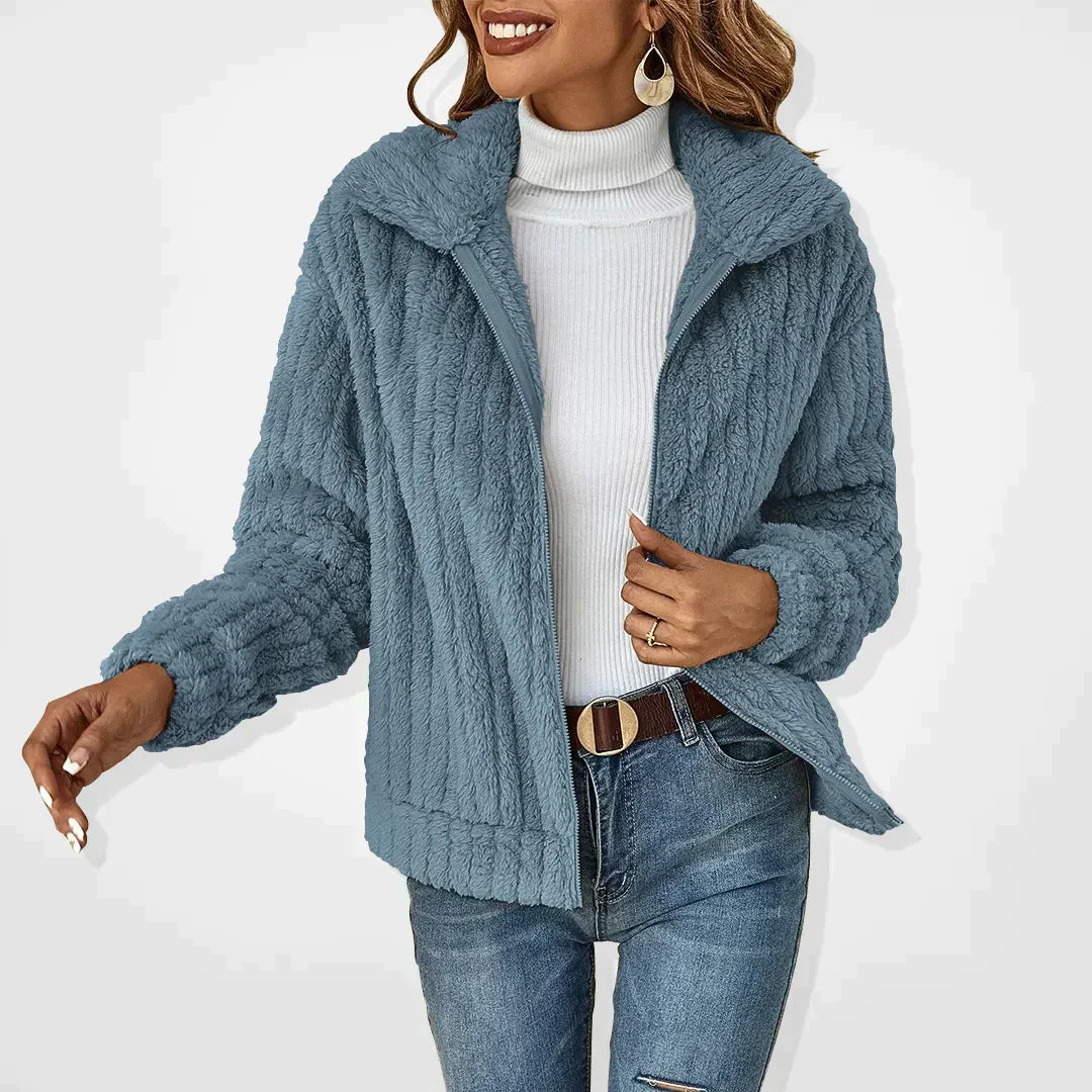 Giacca donna rosa, morbida e confortevole, perfetta per un look casual versatile ed elegante ogni giorno.