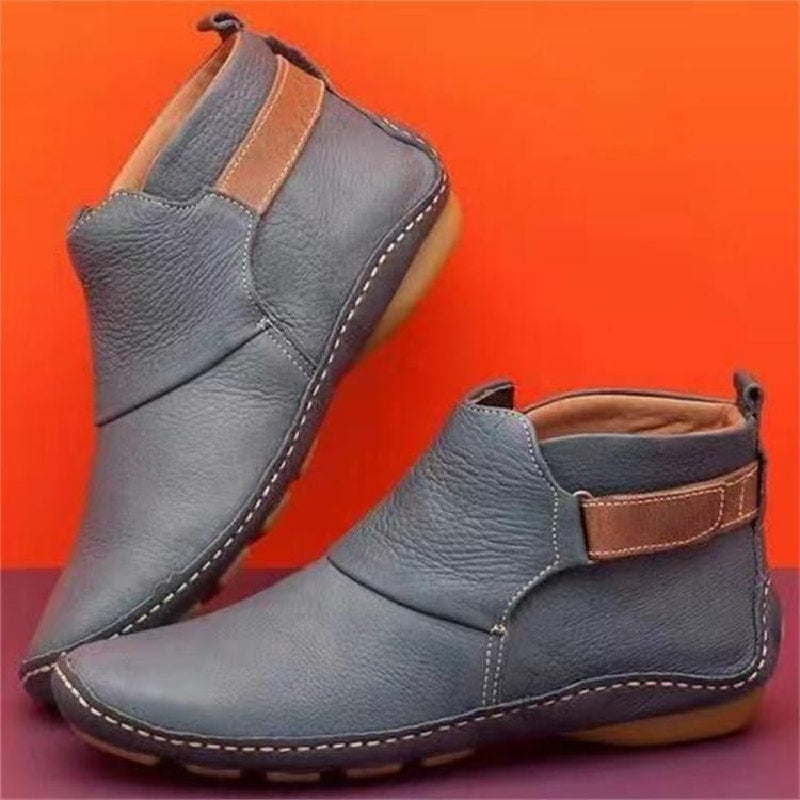 Stivaletti ortopedici donna per comfort e stile, con supporto arco, antiscivolo, ideali per benessere piedi e moda.