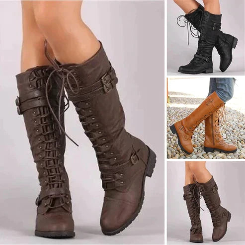 Comodi stivali bassi donna in stile retrò, perfetti per look casual autunnali e invernali con fibbie.