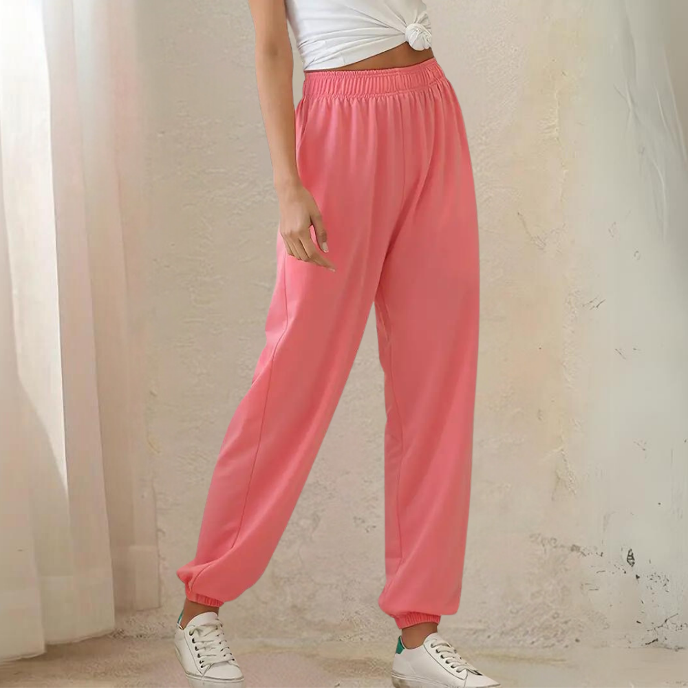 Morbidi pantaloni tuta donna, joggers larghi a vita alta perfetti per un look casual e rilassato.