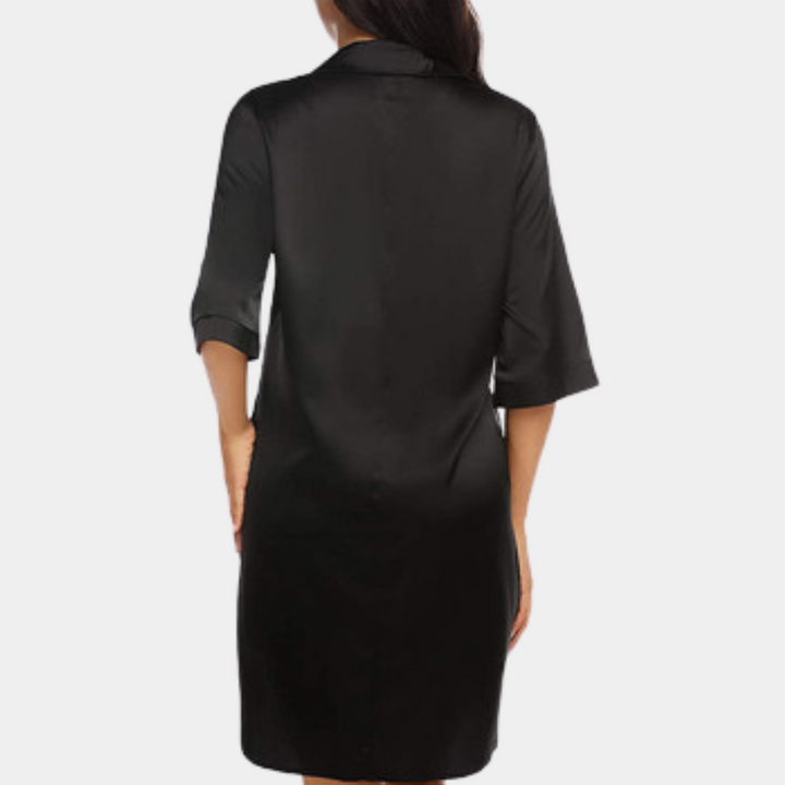 Camicia da notte donna lussuosa, in tessuto morbido per comfort e relax. Ideale per la notte e il riposo rigenerante.