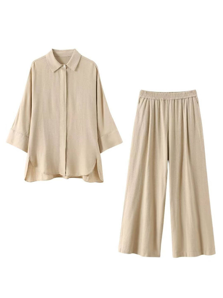 Set due pezzi donna, camicia ampia e pantaloni larghi. Abbigliamento estivo comodo, elegante e versatile.