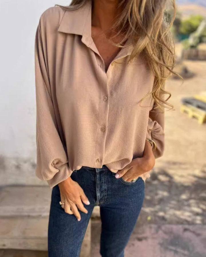 Camicetta donna elegante casual a maniche lunghe, vestibilità rilassata, perfetta per ufficio o look chic.