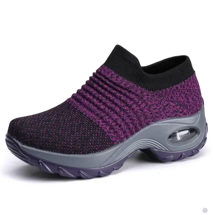 Scarpe donna leggere e antiscivolo, ideali per comfort e supporto tutto il giorno.