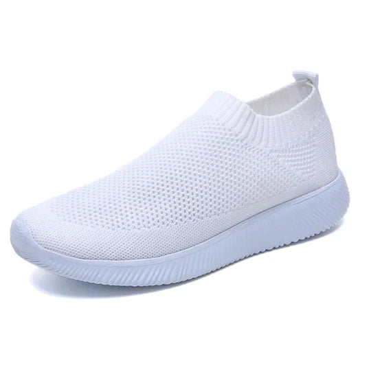 Scarpe donna ortopediche OrthoChic nere, stile elegante e casual, ideali per la moda femminile e comfort.