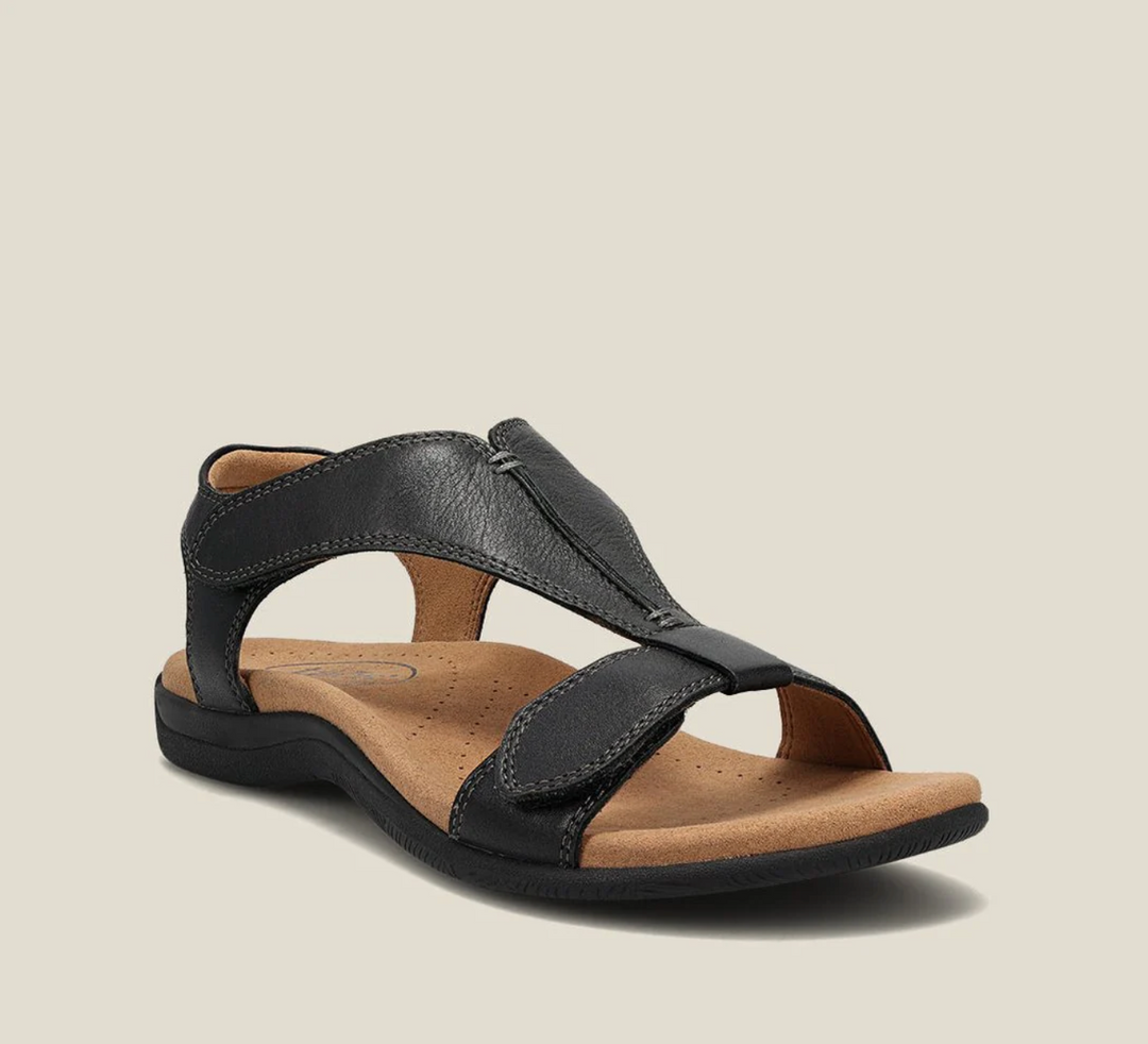 Dettaglio del supporto plantare nei sandali ortopedici donna, per comfort e sollievo dal dolore ai piedi.
