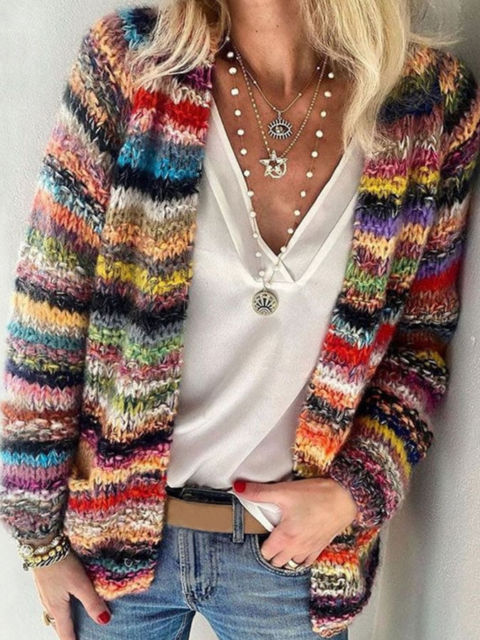 Cardigan donna aperto davanti multicolore, perfetto per un look casual autunnale. Morbido e versatile per comfort e stile.