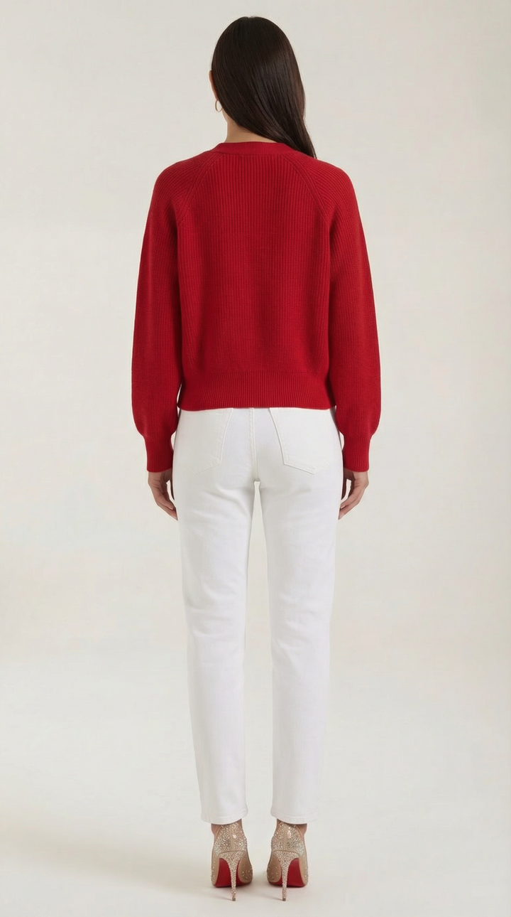 Cardigan donna con bottoni, scollo a V e maniche lunghe. Comfort ed eleganza casual per l'inverno.
