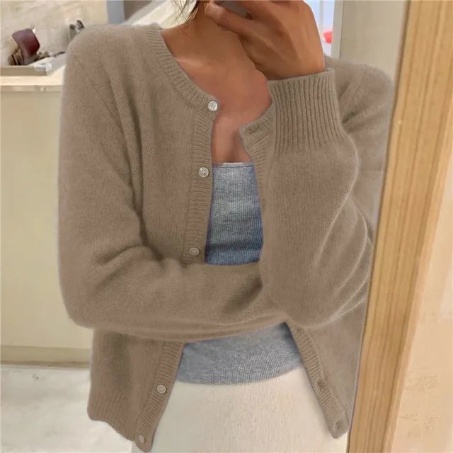 Maglione cardigan da donna girocollo, morbido al tatto, perfetto per l'abbigliamento quotidiano.