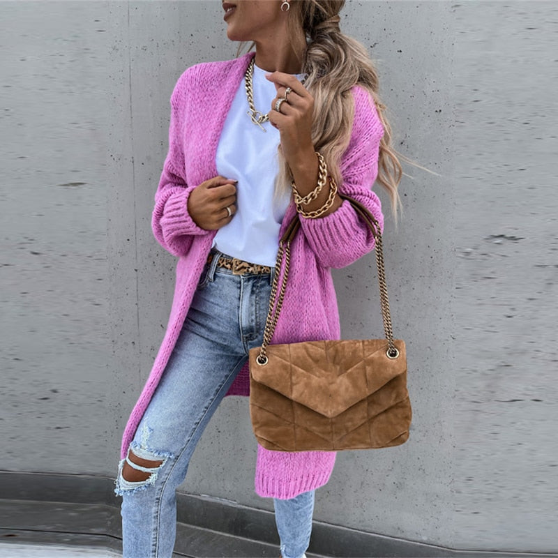 Cardigan lungo da donna aperto in maglia, elegante e confortevole, ideale per autunno inverno.