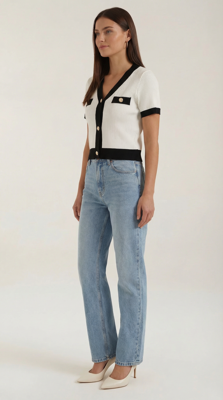 Cardigan cropped donna, elegante e con bottoni, ideale per la moda femminile estiva.