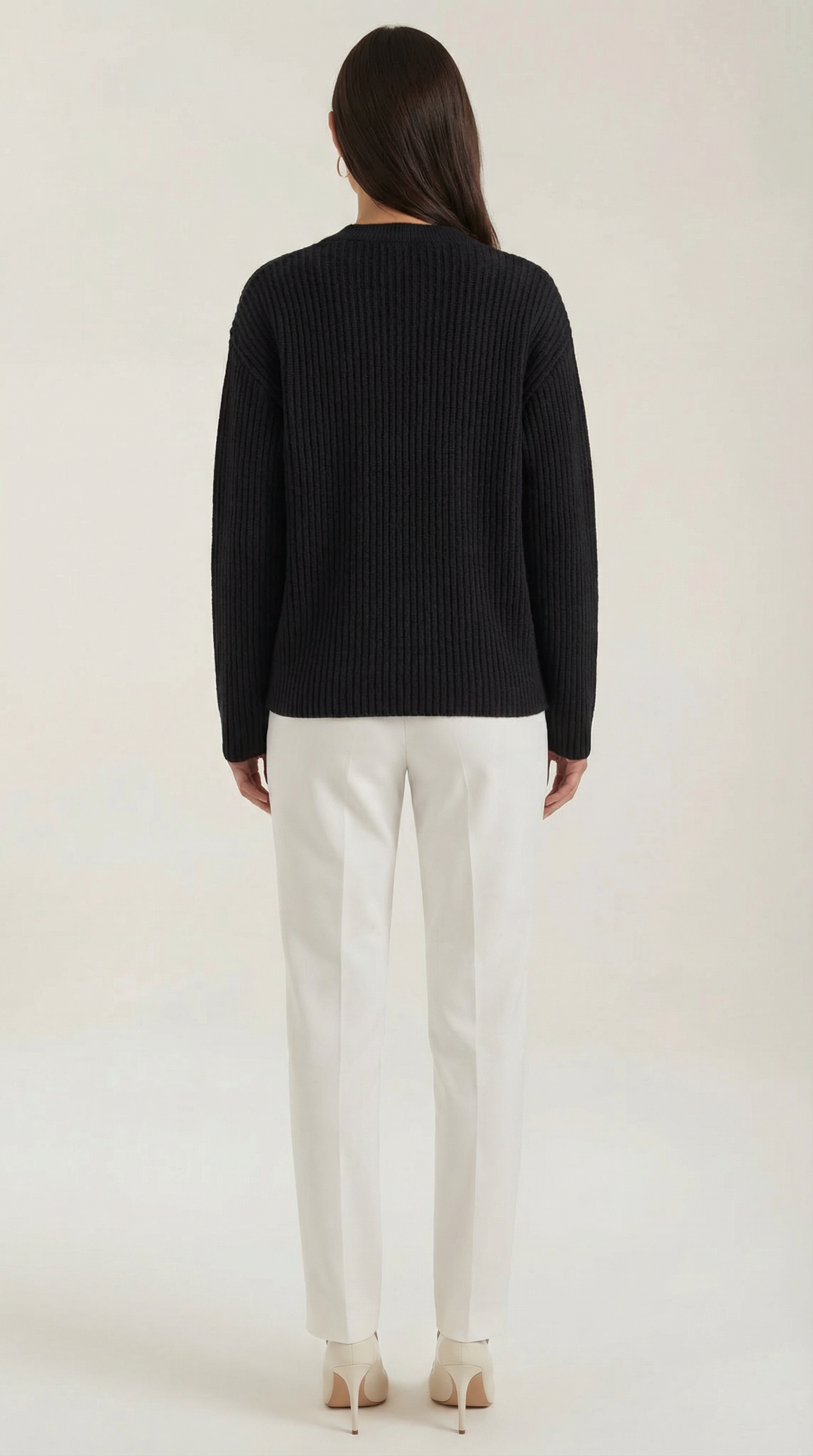 Maglieria donna: cardigan oversize versatile, elegante e comodo, con bottoni frontali.